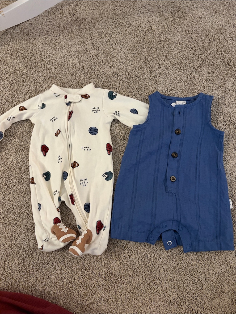 Carters Newborn Outfits